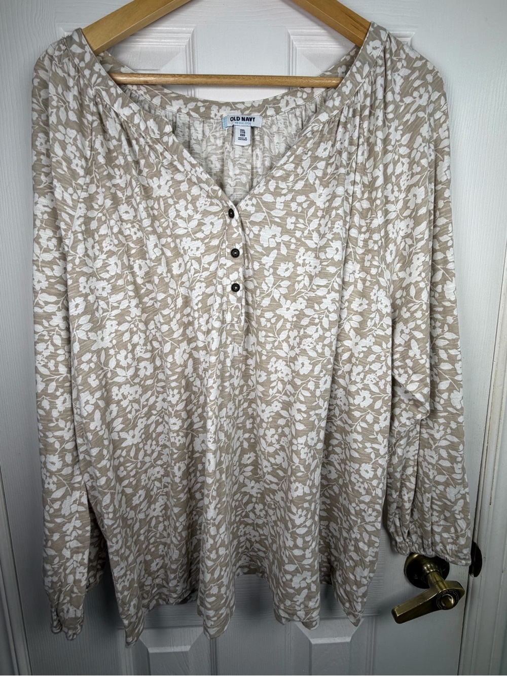 Old Navy Beige Floral Henley XXL Cottagecore Botanical Nature Girl Boho Rustic